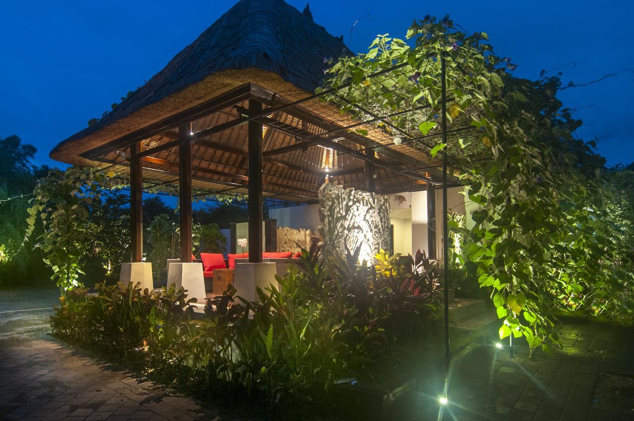 Trumbu Nusa Jimbaran Exterior foto